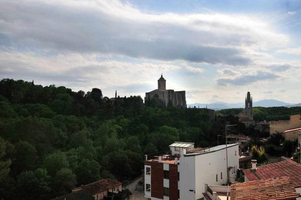 Apartamento Con Increibles Vistas Y Terraza Girona Luaran gambar